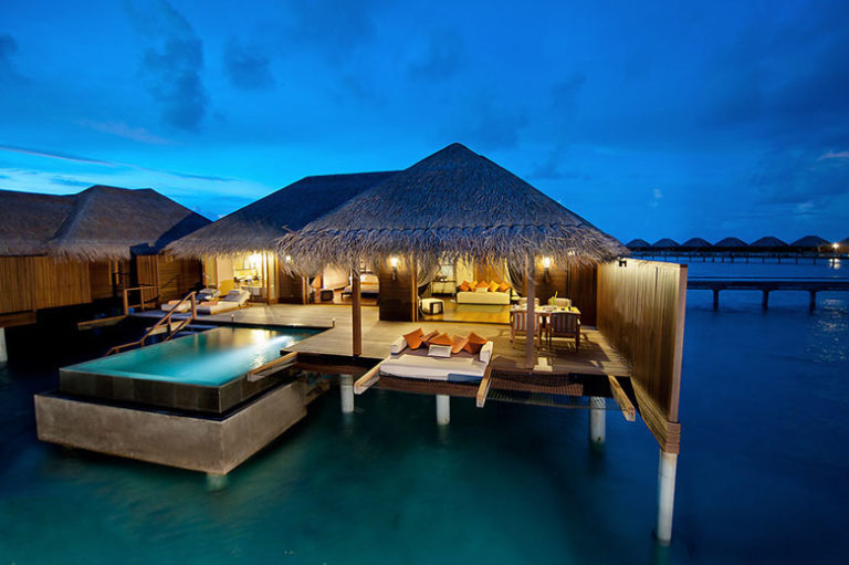 Nightlife in Maldives – 12 Best Bars, Beach, Nightclub – Swan Tours