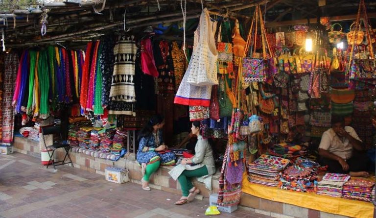 5 Popular Shopping Places in Gujarat – Swan Tours