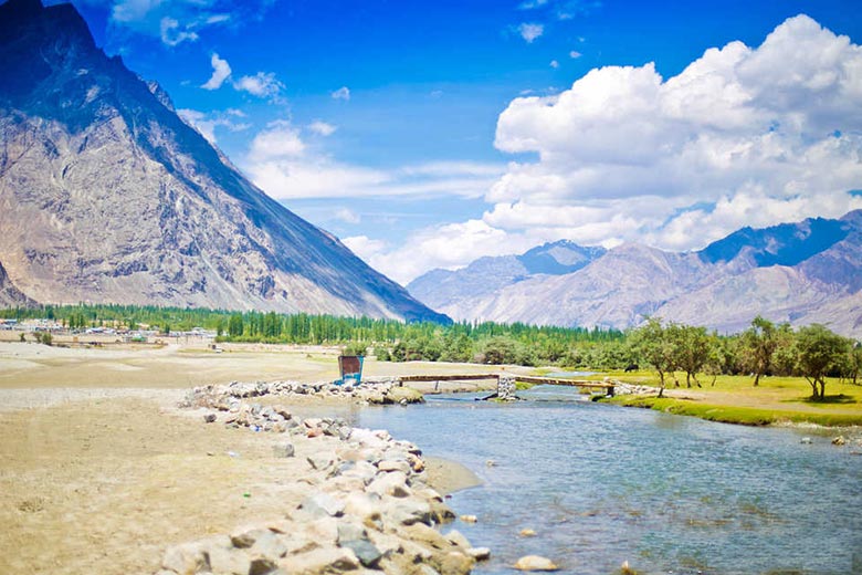 Nubra Valley (Ldumra) - Complete Travel Guide by