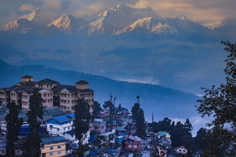 Darjeeling Gangtok tour packages - Swan Tours - Travel Experiences ...